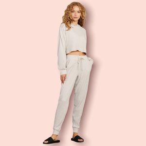 Alo Yoga Muse Sweatsuit & Hoodie Set